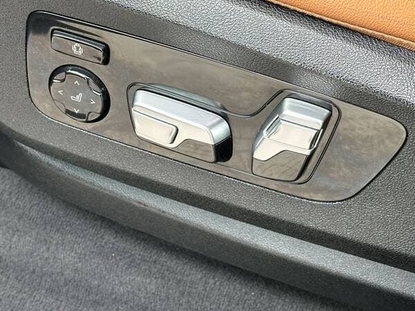BMW X7 4.0i 2020 — Миниатюра 22