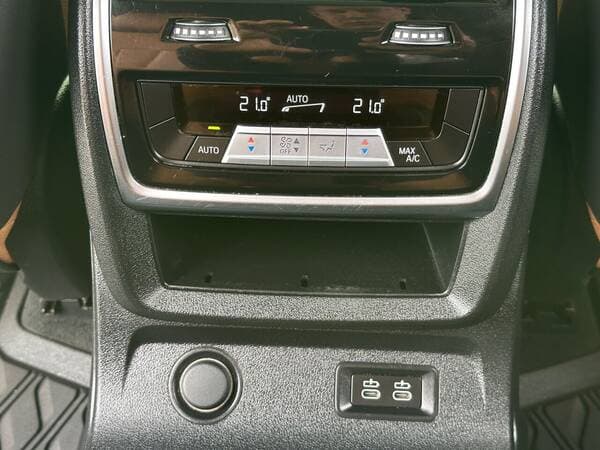 BMW X7 4.0i 2020 — Миниатюра 20