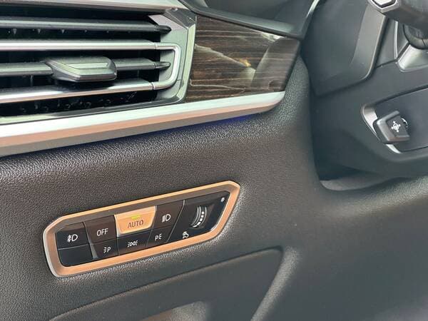 BMW X7 4.0i 2020 — Миниатюра 16