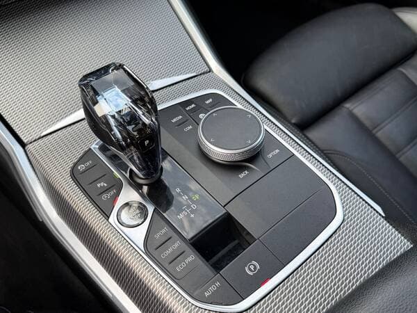 2019 BMW 330 — Miniatură 15