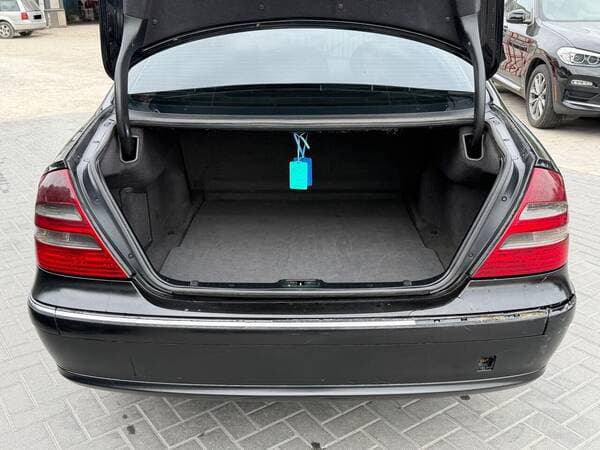 2003 Mercedes E 270 — Miniatură 17
