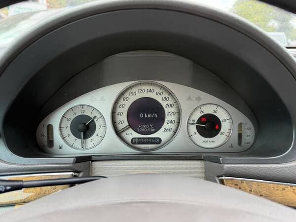 2003 Mercedes E 270 — Miniatură 16