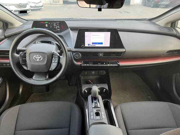 2023 Toyota Prius — Miniatură 8
