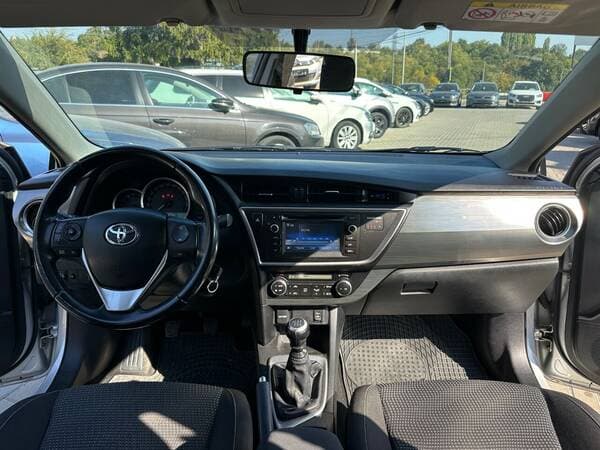 2014 Toyota Auris — Miniatură 6