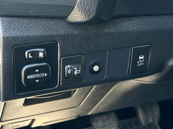 2014 Toyota Auris — Miniatură 14