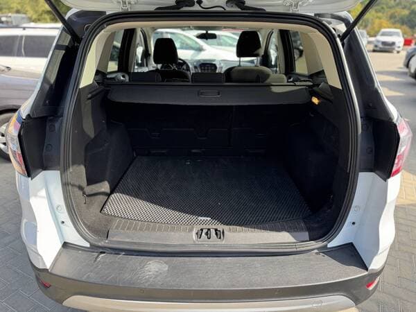 2018 Ford Kuga — Miniatură 17