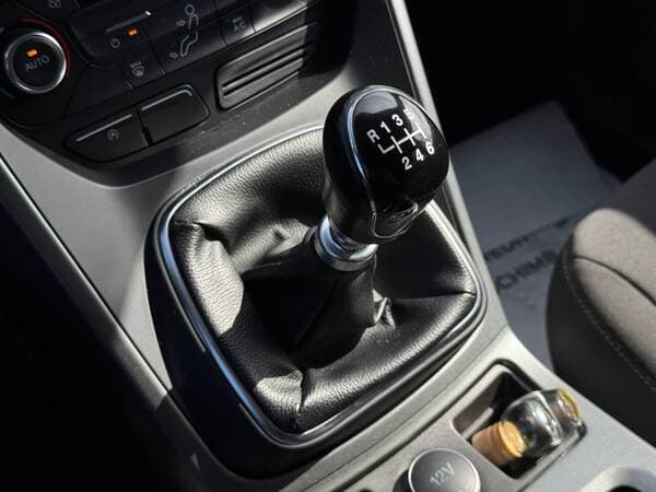 2018 Ford Kuga — Miniatură 12