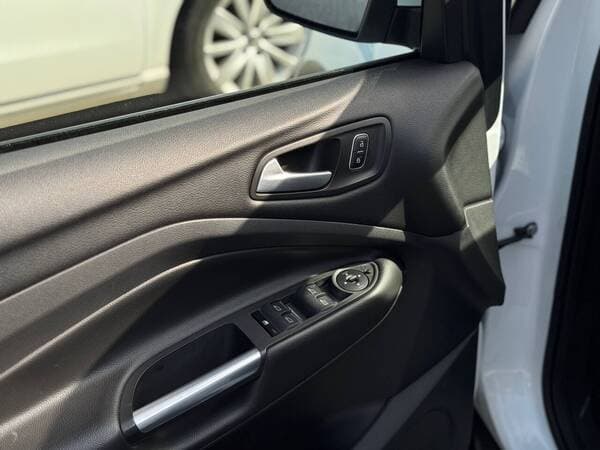2018 Ford Kuga — Miniatură 13