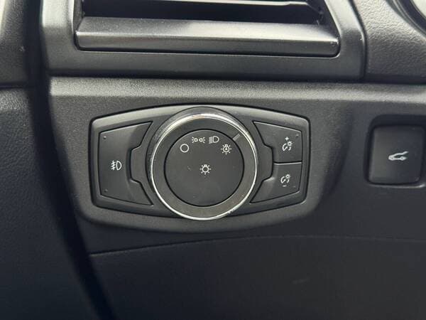 2016 Ford Fusion — Miniatură 18