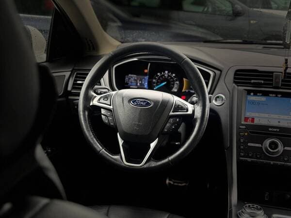 2016 Ford Fusion — Miniatură 7