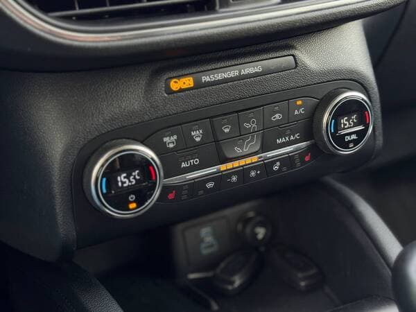 2020 Ford Kuga — Miniatură 11