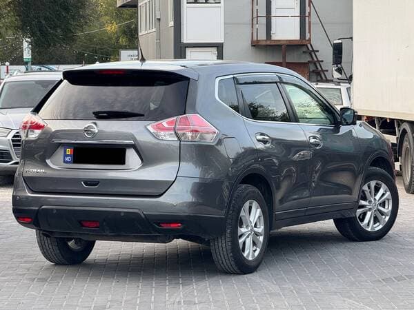 2017 Nissan X-Trail — Miniatură 4