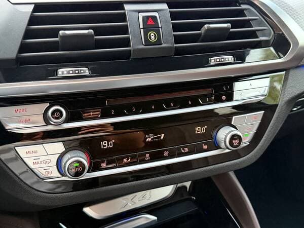 2019 BMW X4 3.0D — Miniatură 14