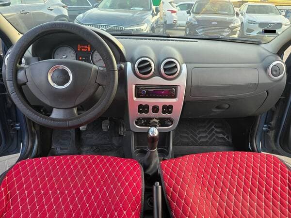 2009 Dacia Logan — Miniatură 7