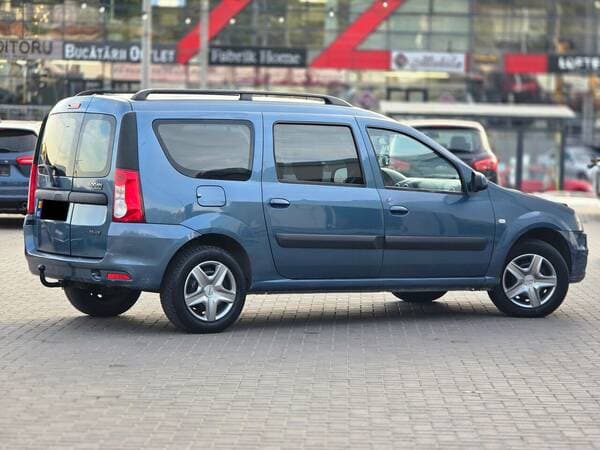 2009 Dacia Logan — Miniatură 4