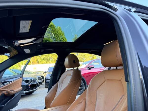 2018 BMW 530 — Miniatură 21