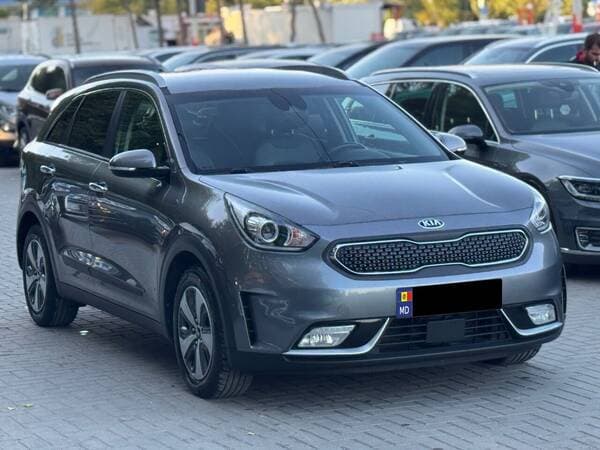 2017 Kia Niro — Miniatură 2