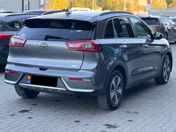 2017 Kia Niro — Miniatură 3
