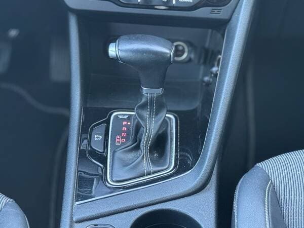 2017 Kia Niro — Miniatură 13