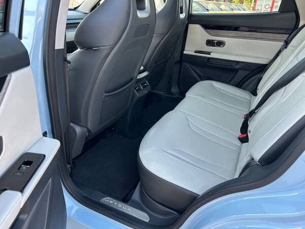 2023 Jetour Dashing — Miniatură 19