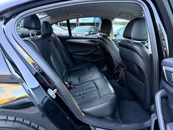 2018 BMW 520 — Miniatură 15