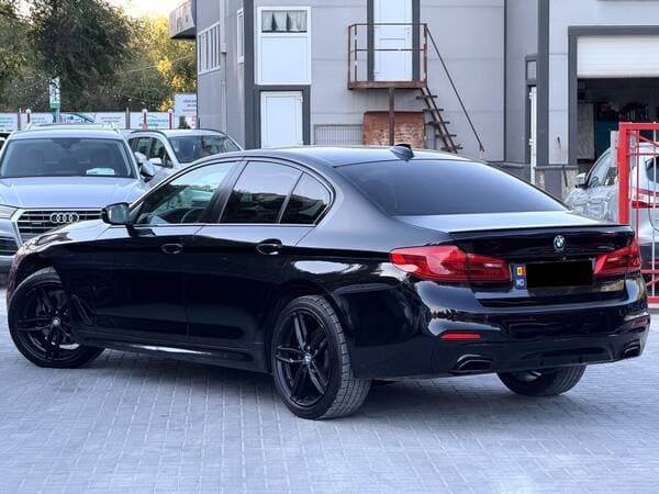 2018 BMW 520 — Miniatură 3