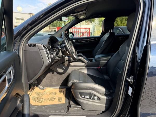 2019 Porsche Cayenne — Miniatură 6
