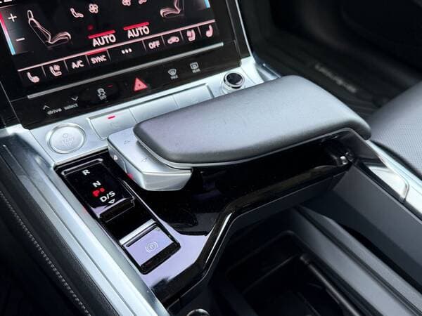 Audi E-tron 2019 — Миниатюра 15