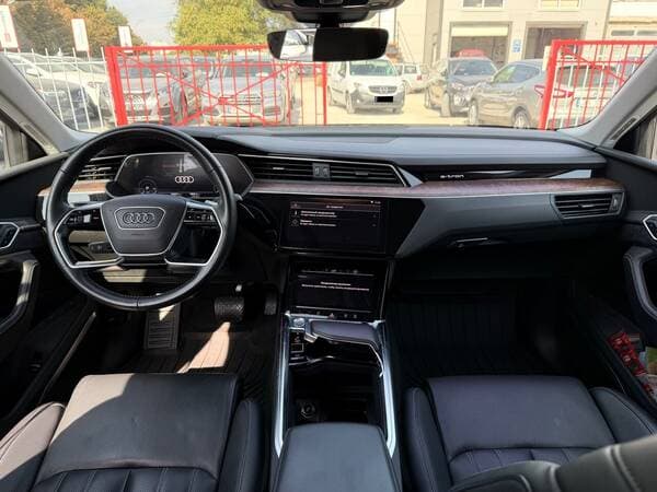 Audi E-tron 2019 — Миниатюра 8