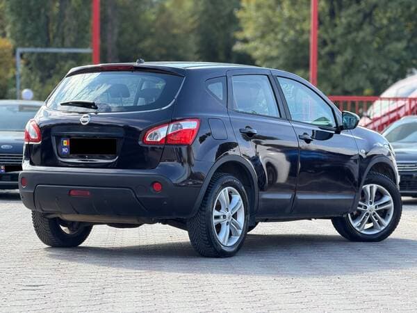 2013 Nissan Qashqai — Miniatură 3