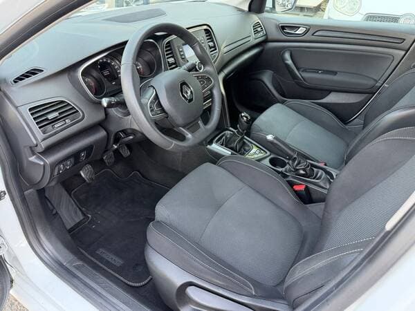 Renault Megane 2019 — Миниатюра 5