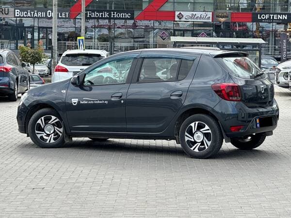 2017 Dacia Sandero — Miniatură 4