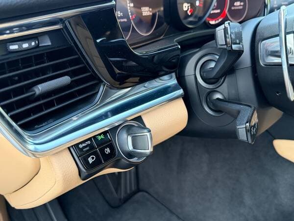 Porsche Panamera 2020 — Миниатюра 9