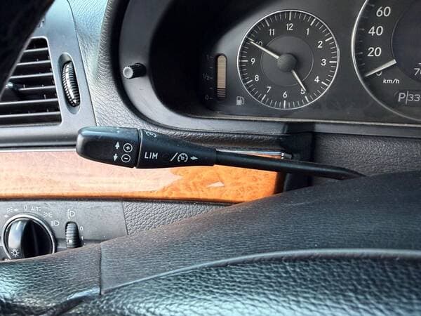 2008 Mercedes E 220 — Miniatură 9