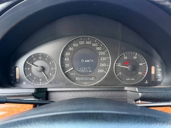 2008 Mercedes E 220 — Miniatură 10