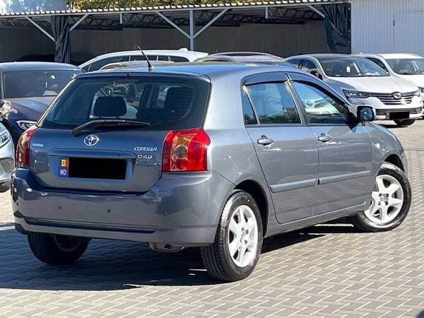 2006 Toyota Corolla — Miniatură 3