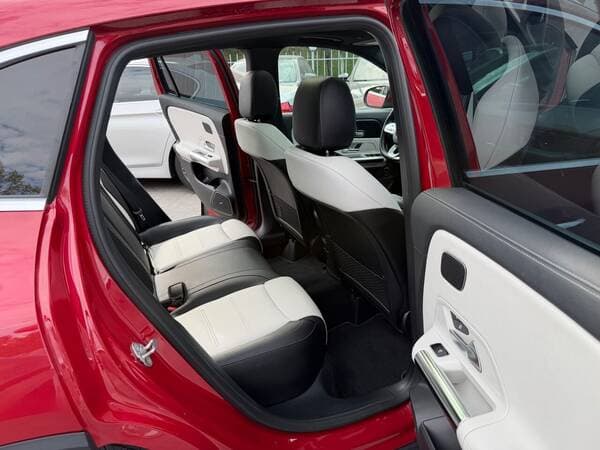 Mercedes GLA 250 2020 — Миниатюра 17