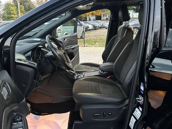2017 Ford Kuga — Miniatură 7