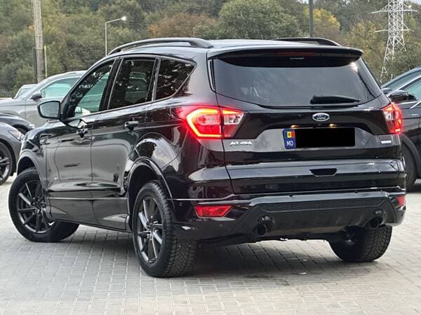 2017 Ford Kuga — Miniatură 4