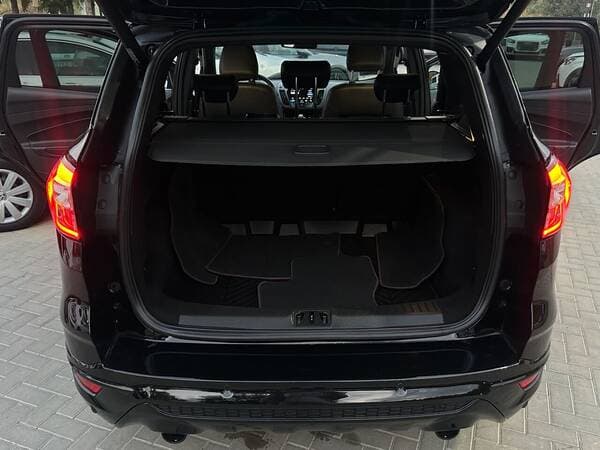 2017 Ford Kuga — Miniatură 23