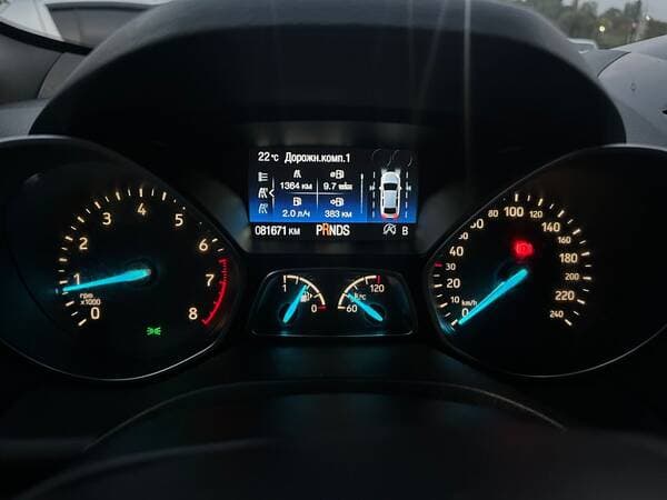 2017 Ford Kuga — Miniatură 11