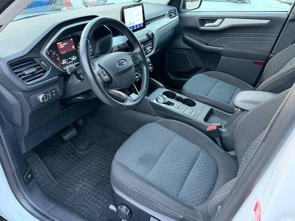 2021 Ford Kuga — Miniatură 5