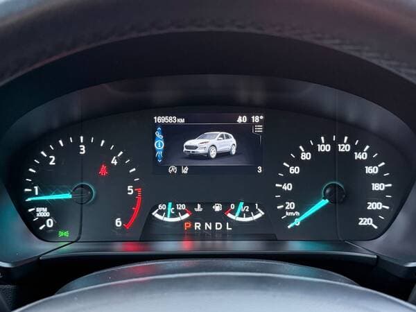 2021 Ford Kuga — Miniatură 9