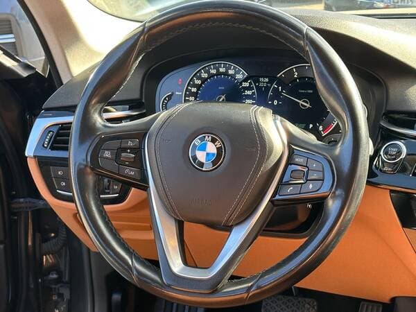 2019 BMW 520 — Miniatură 8