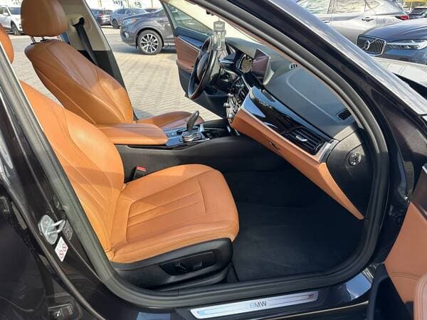 2019 BMW 520 — Miniatură 6