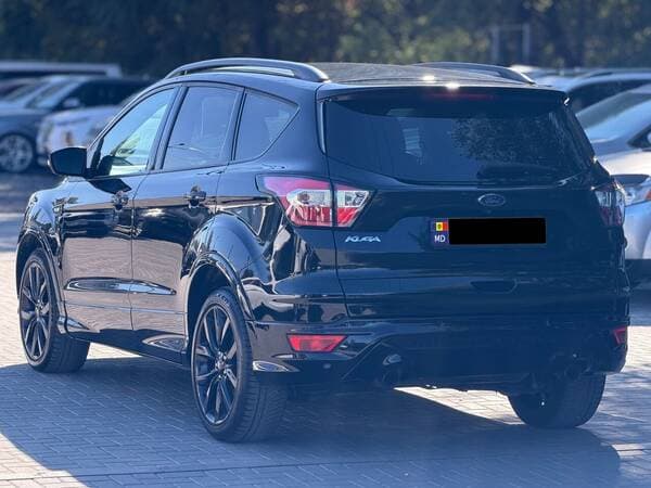 2017 Ford Kuga — Miniatură 4