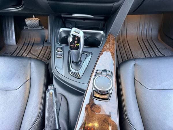 2015 BMW 328 — Miniatură 10
