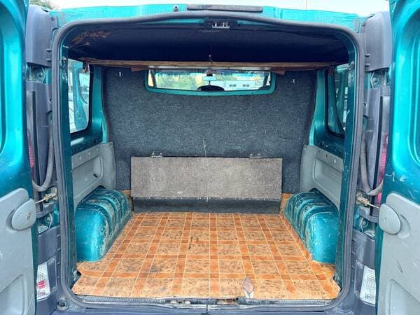 2002 Renault Trafic — Miniatură 12