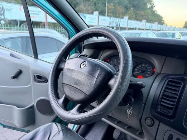 2002 Renault Trafic — Miniatură 8