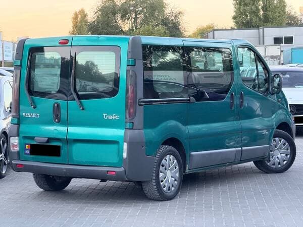2002 Renault Trafic — Miniatură 4